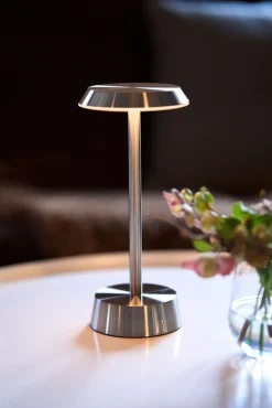 Bordslampa LED Duni Nour Silver
