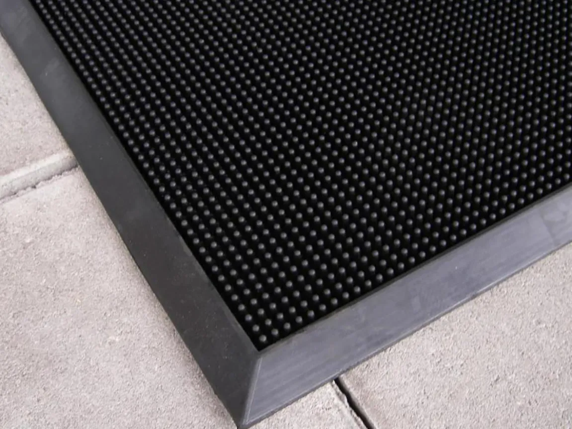 Entrématta Rubber Tip Gummimatta Svart 60x80cm