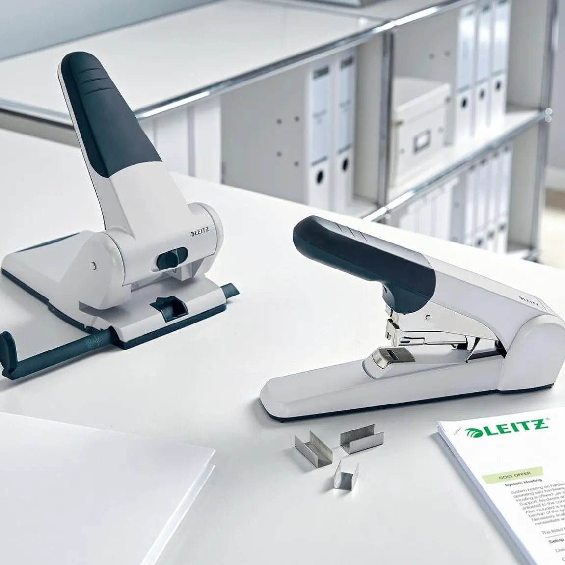 Häftapparat Leitz 5552 Flat Clinch Helstapel 60 Ark Grå