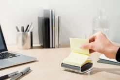 Hållare Post-it Inkl 1 Gult Transp/Svart 76x76mm