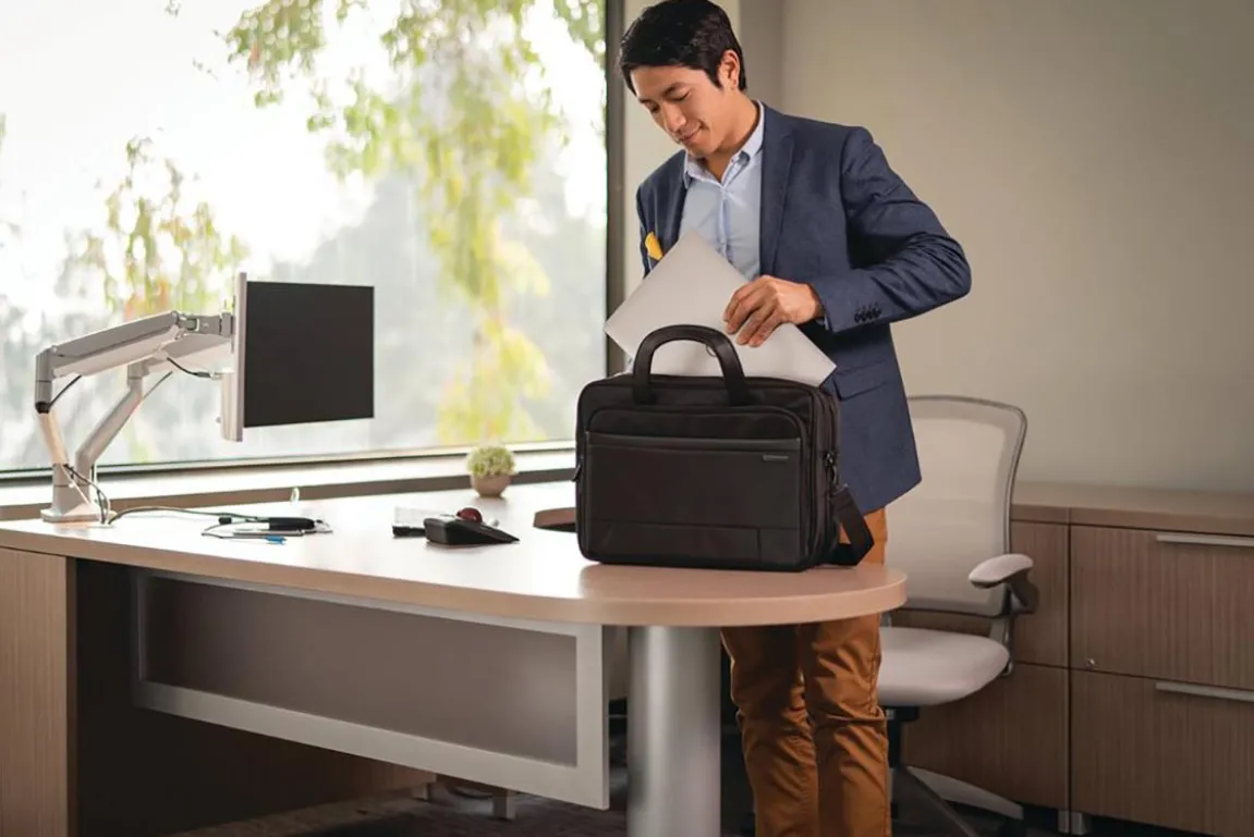 Väska Kensington Contour 2.0 Laptop 15.6"
